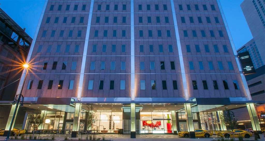 Hampton Inn & Suites Denver Downtown Convention Center Exterior photo